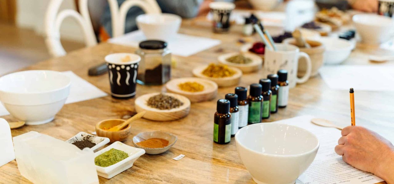 Workshop scenes: natural soaps made with traditional techniques